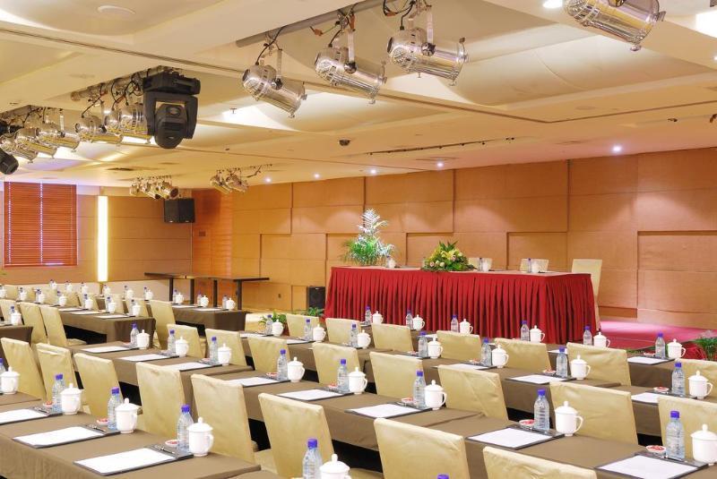 San Want Hotel Синин Экстерьер фото