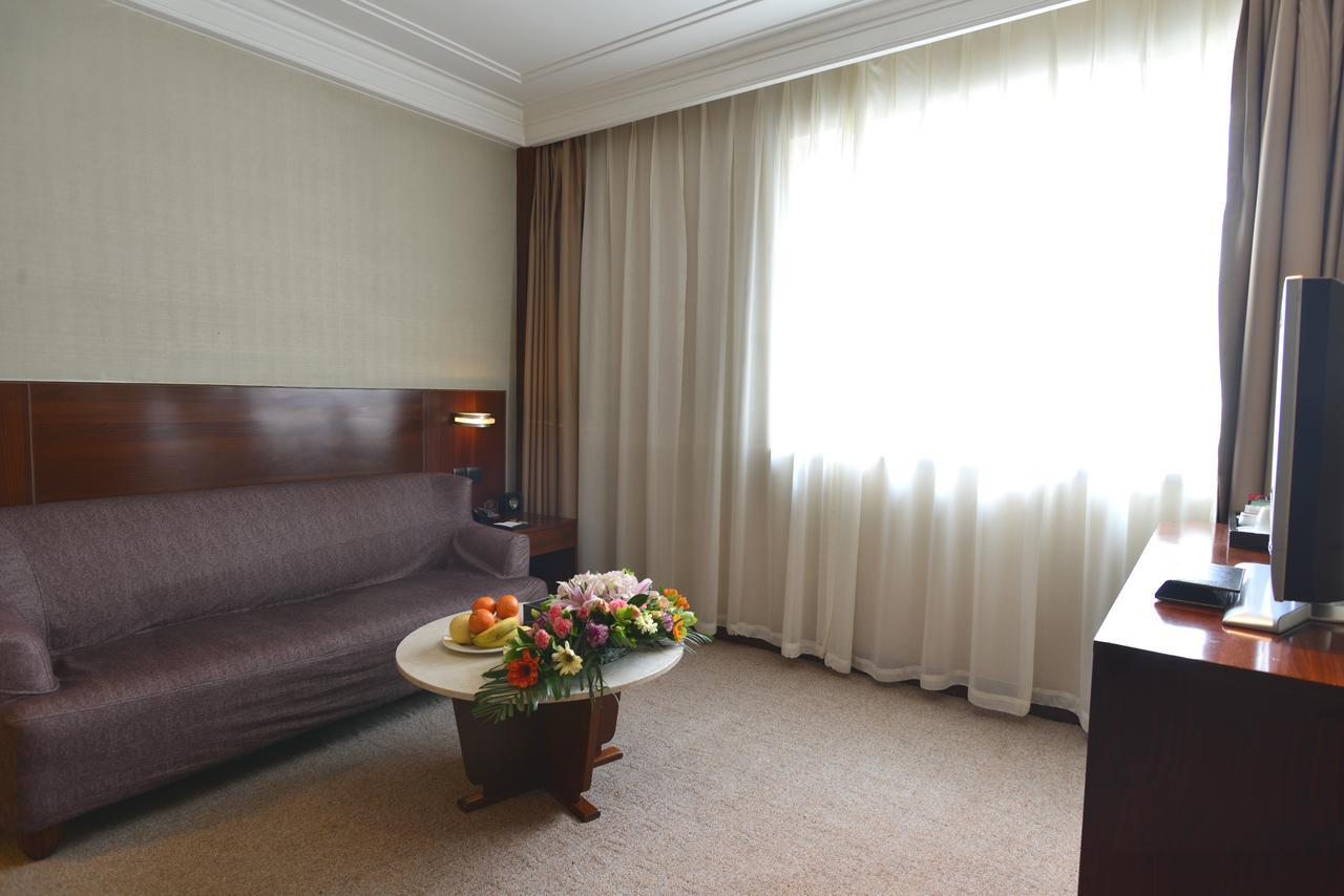 San Want Hotel Синин Экстерьер фото