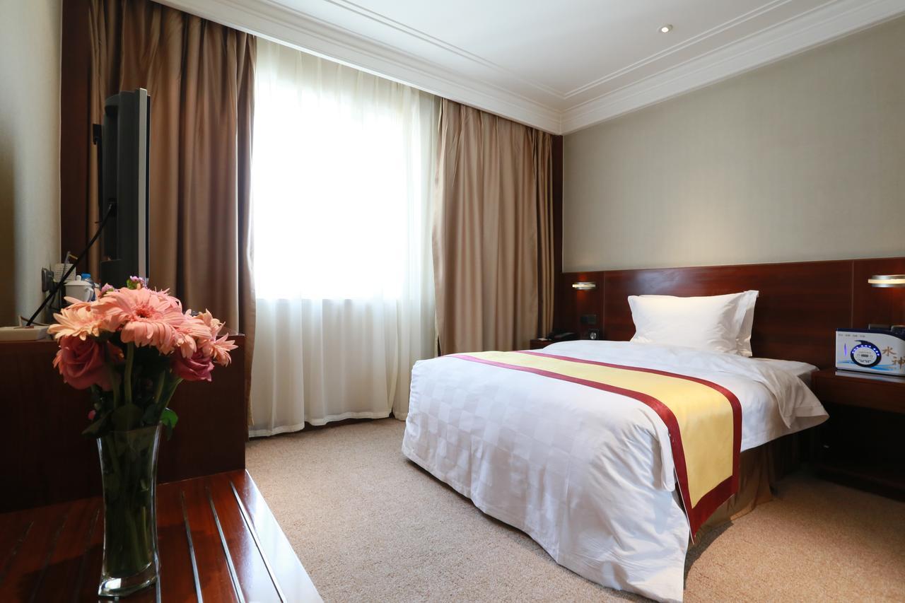 San Want Hotel Синин Экстерьер фото